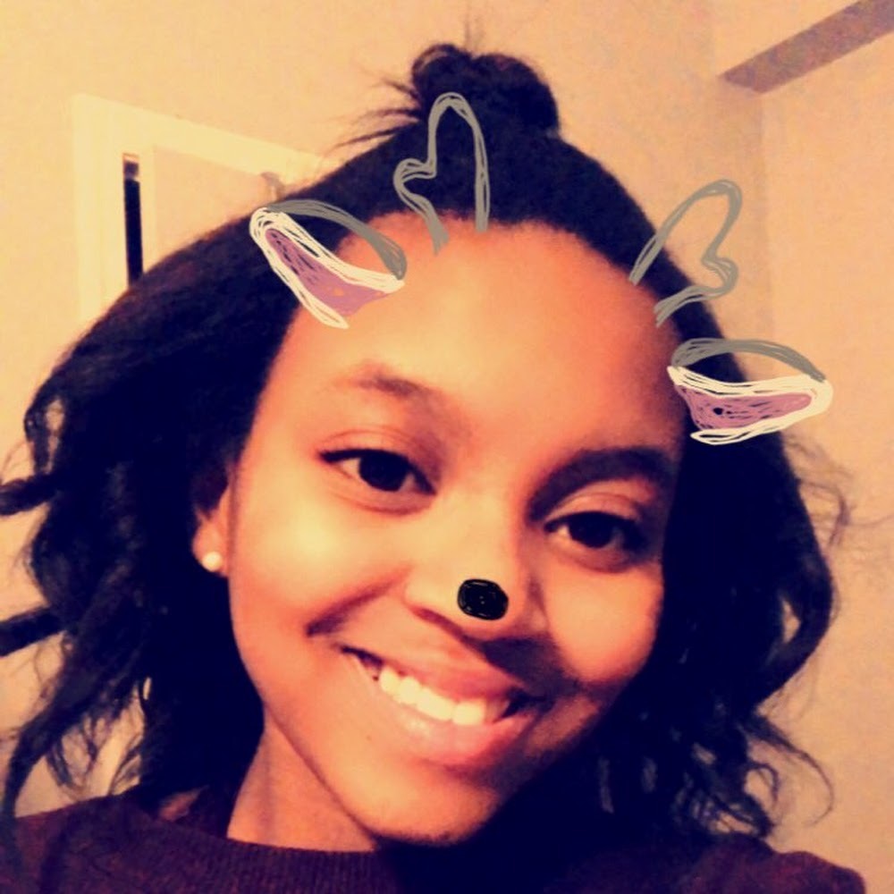 Meet your Posher, Olivia